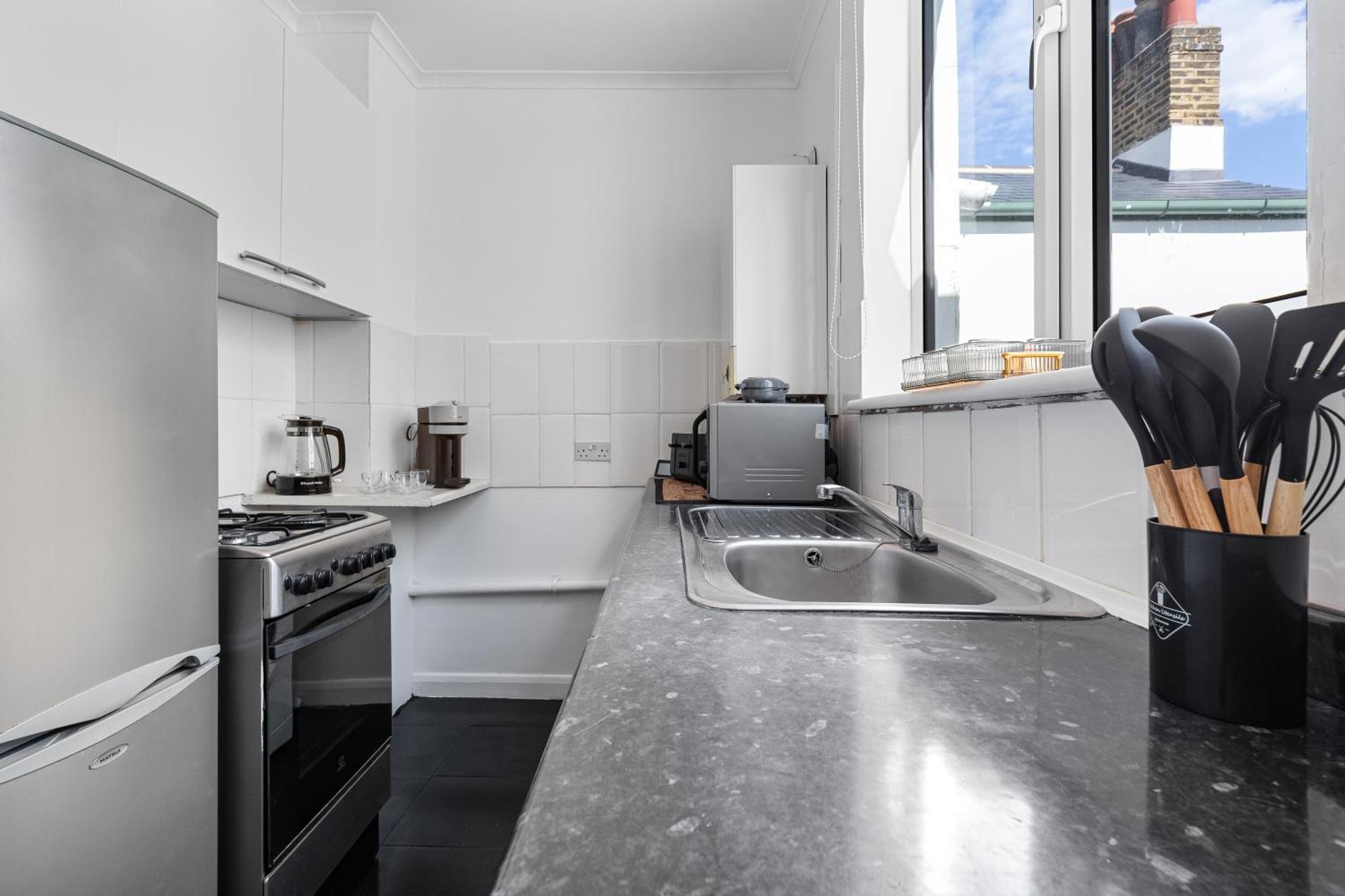 Апартаменти Stylish Flat Near Tower Bridge & London Bridge Екстер'єр фото